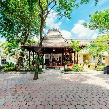 Tirtodipuran Hotel By Natts Hospitality Indonesia Yogyakarta Ngoại thất bức ảnh