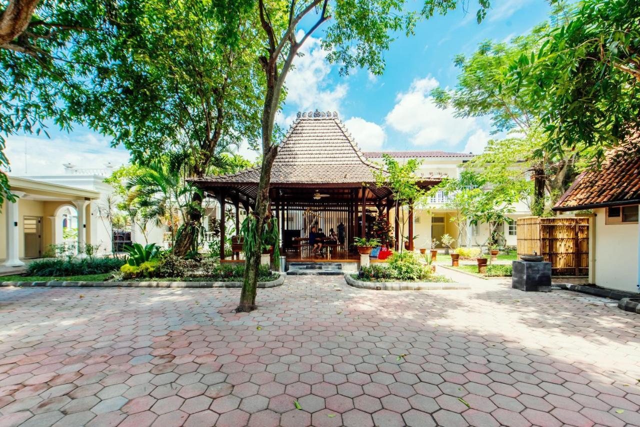 Tirtodipuran Hotel By Natts Hospitality Indonesia Yogyakarta Ngoại thất bức ảnh