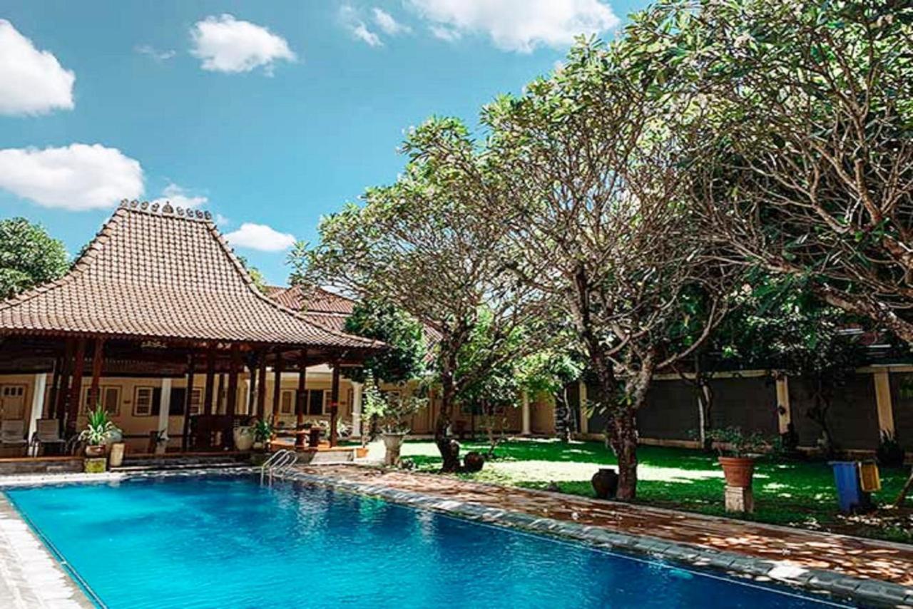 Tirtodipuran Hotel By Natts Hospitality Indonesia Yogyakarta Ngoại thất bức ảnh