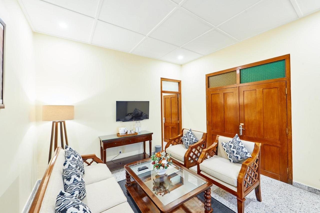 Tirtodipuran Hotel By Natts Hospitality Indonesia Yogyakarta Ngoại thất bức ảnh