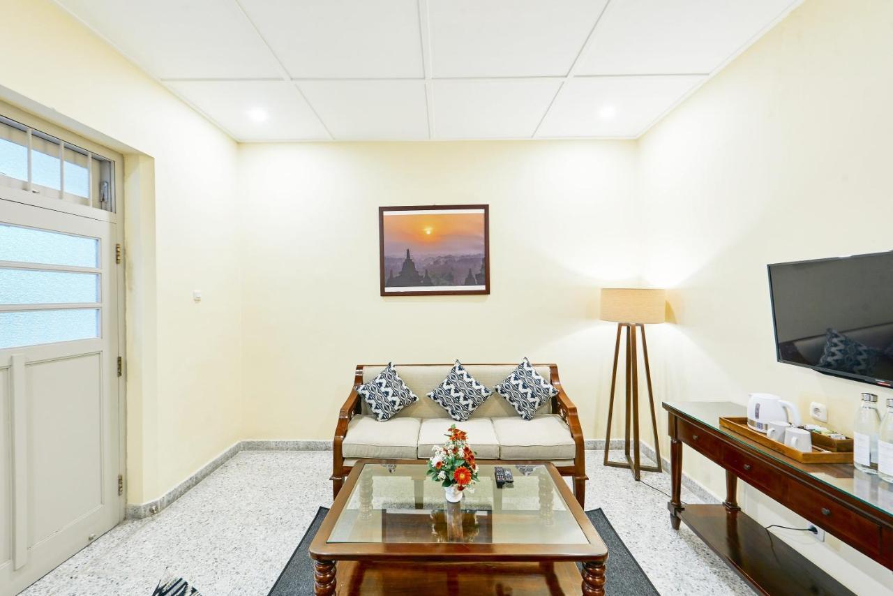 Tirtodipuran Hotel By Natts Hospitality Indonesia Yogyakarta Ngoại thất bức ảnh